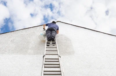 Peinture extérieure à Saint-Jurs — façades et ravalement